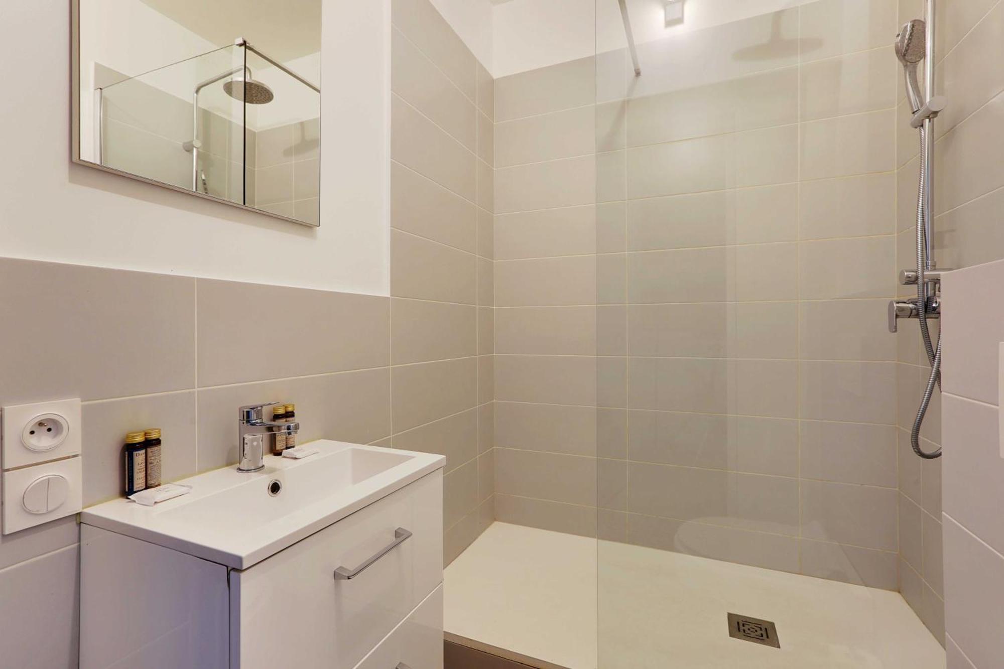Spacious Apartment - 4Br-10P Montmartre Párizs Kültér fotó